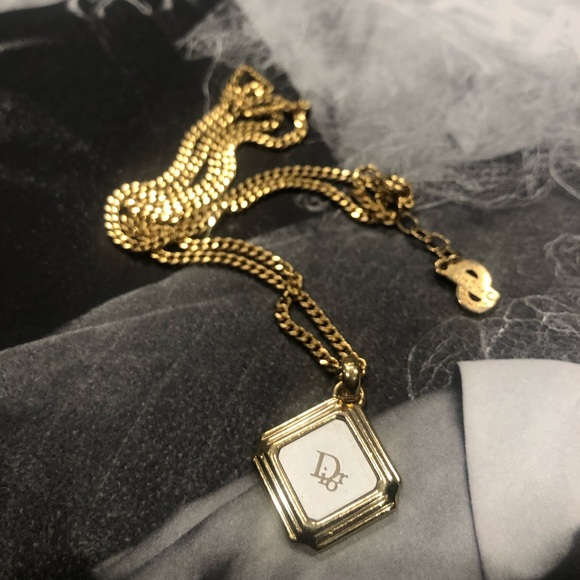 Dior Jewelry - Vintage Christian Dior square Necklace in gold